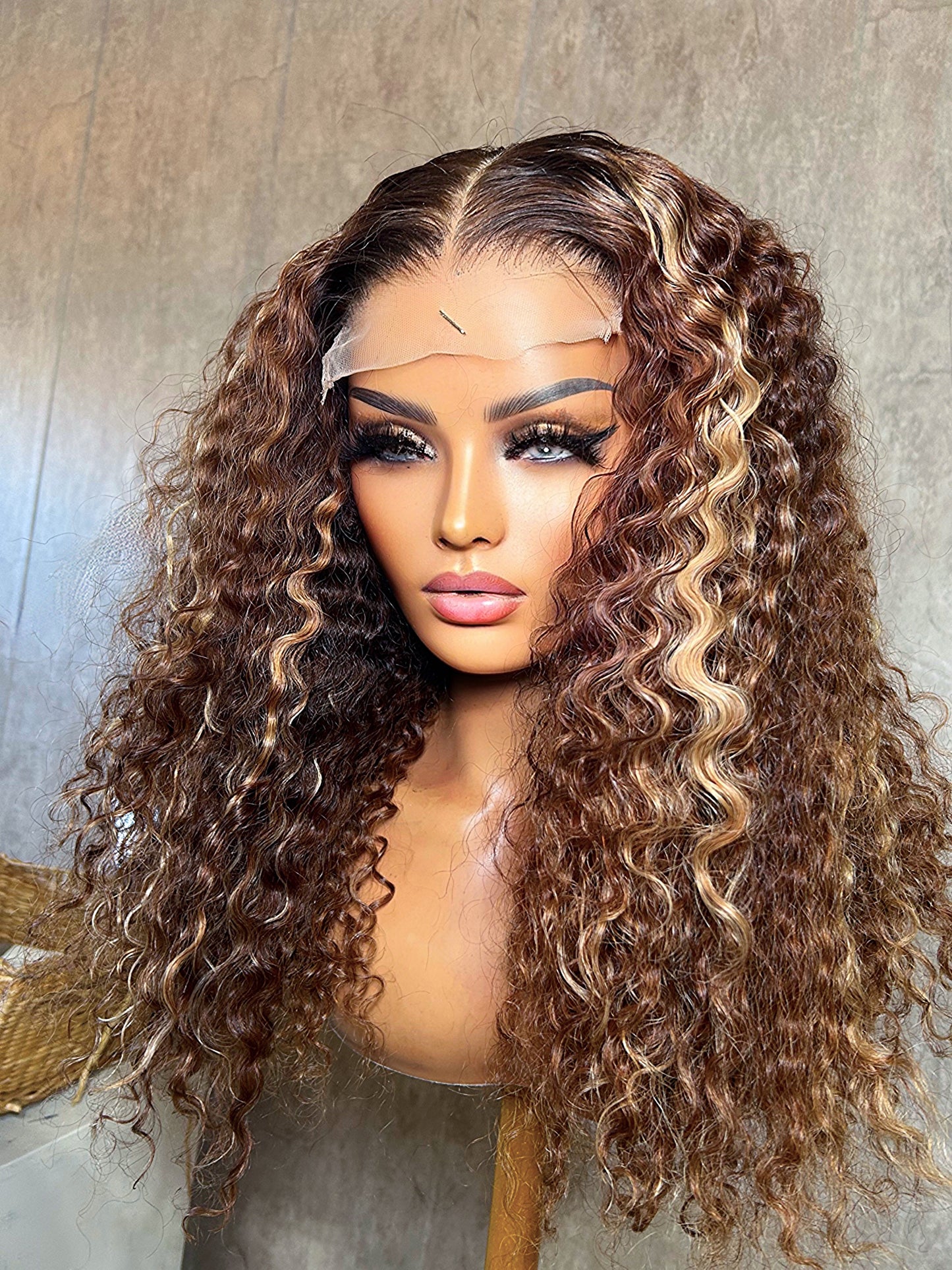 Diamond II Glueless Lace Wig RTS